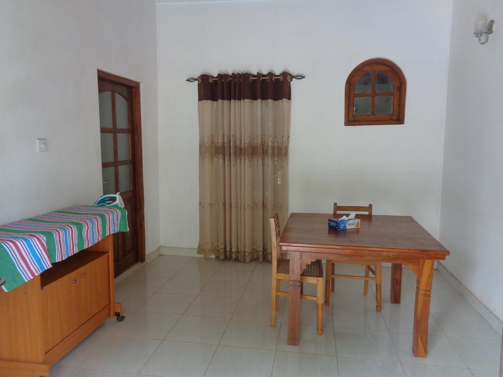 Green Villa Anuradhapura Exterior photo